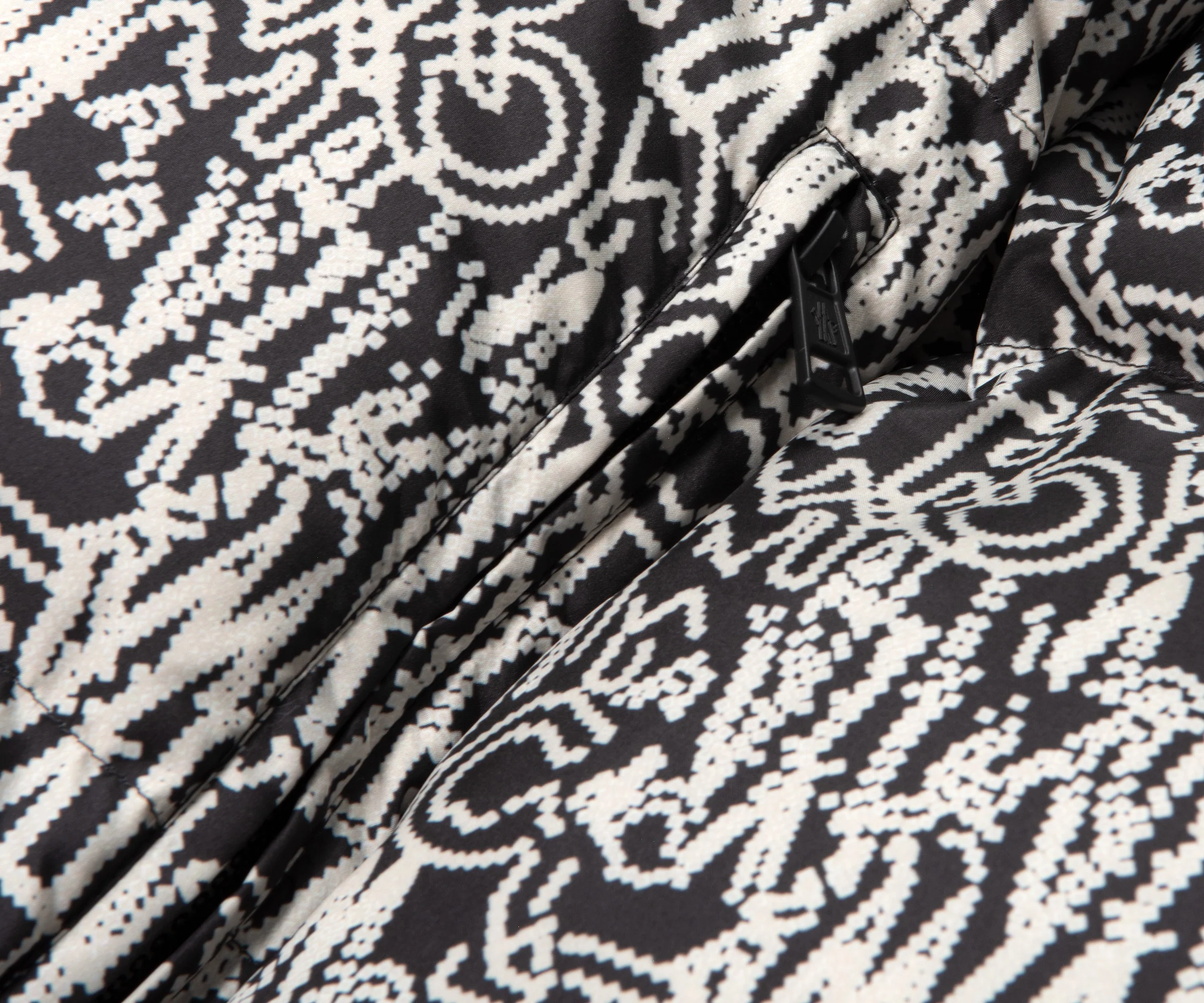 Moncler Chubasco 2 In 1 Printed Jacket Black/White - Image 2