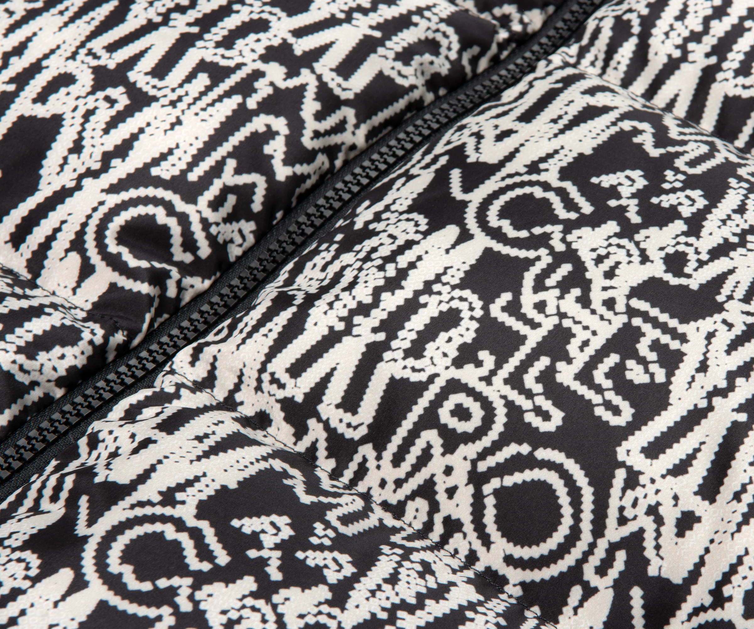 Moncler Chubasco 2 In 1 Printed Jacket Black/White - Image 4