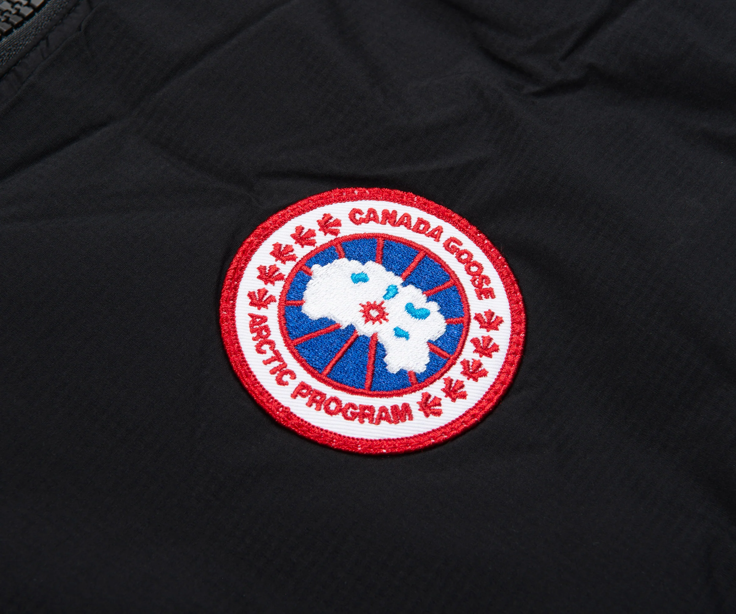 Canada Goose Black Lodge Gilet - Image 4