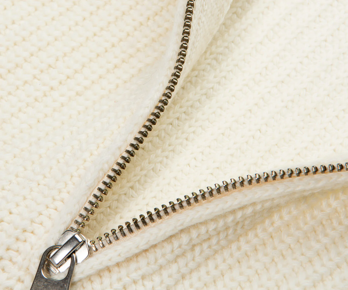 Lacoste Cream Carded Wool 1/4 Zip Sweater - Image 4