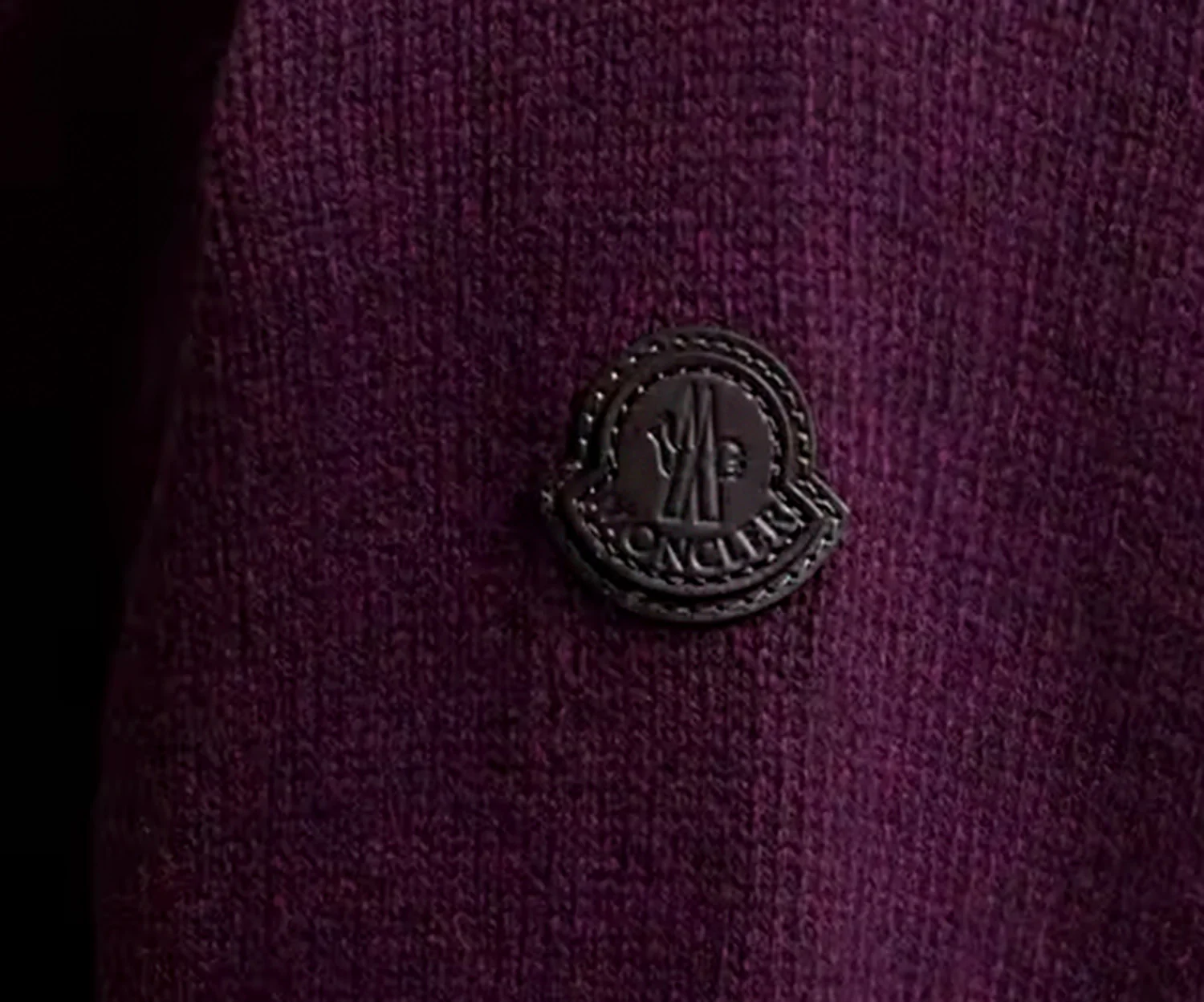 Moncler Girocollo Burgundy Knitted Sweater - Image 2