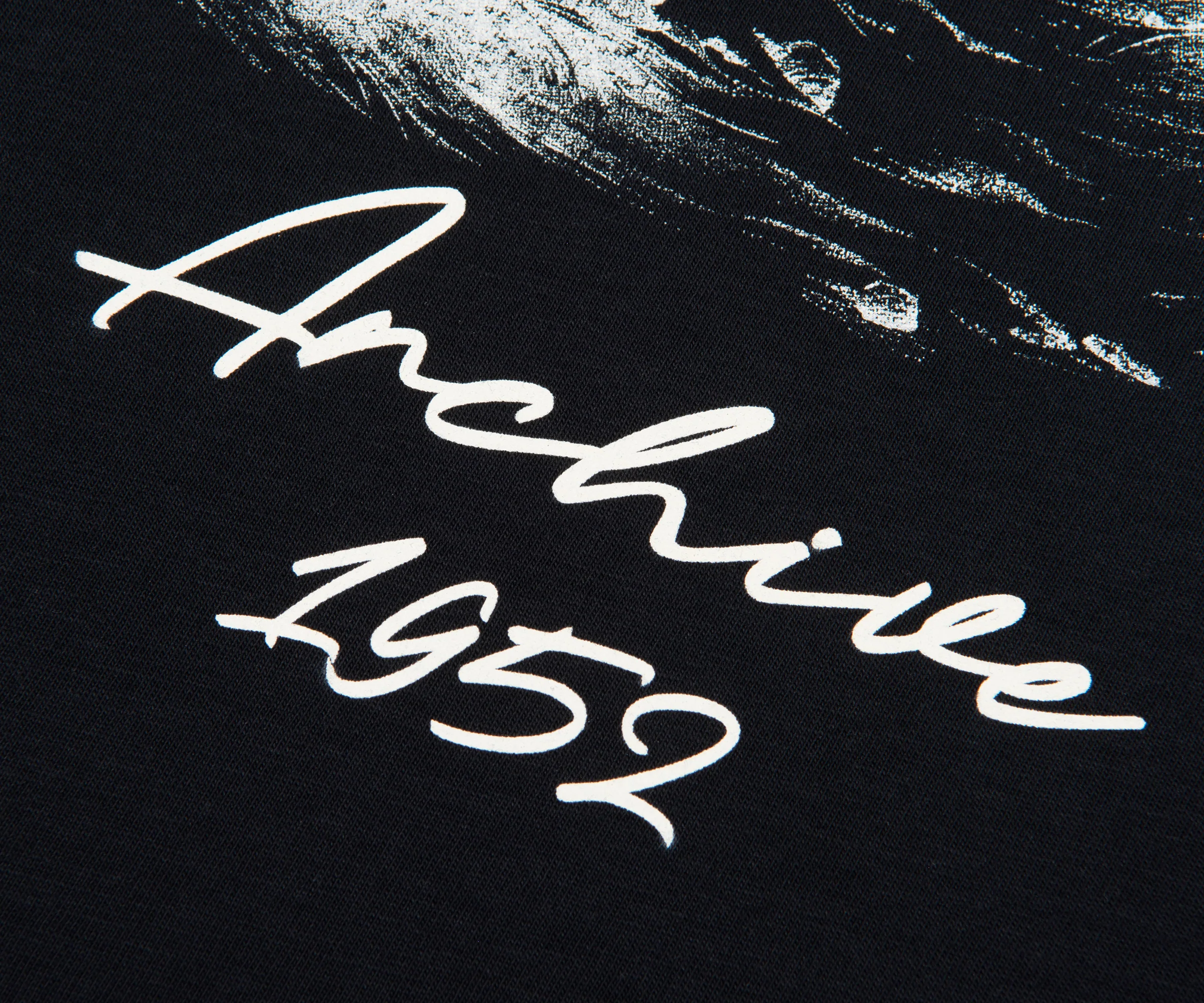 Moncler Black/White Paradise Archive Print SS T-Shirt - Image 6