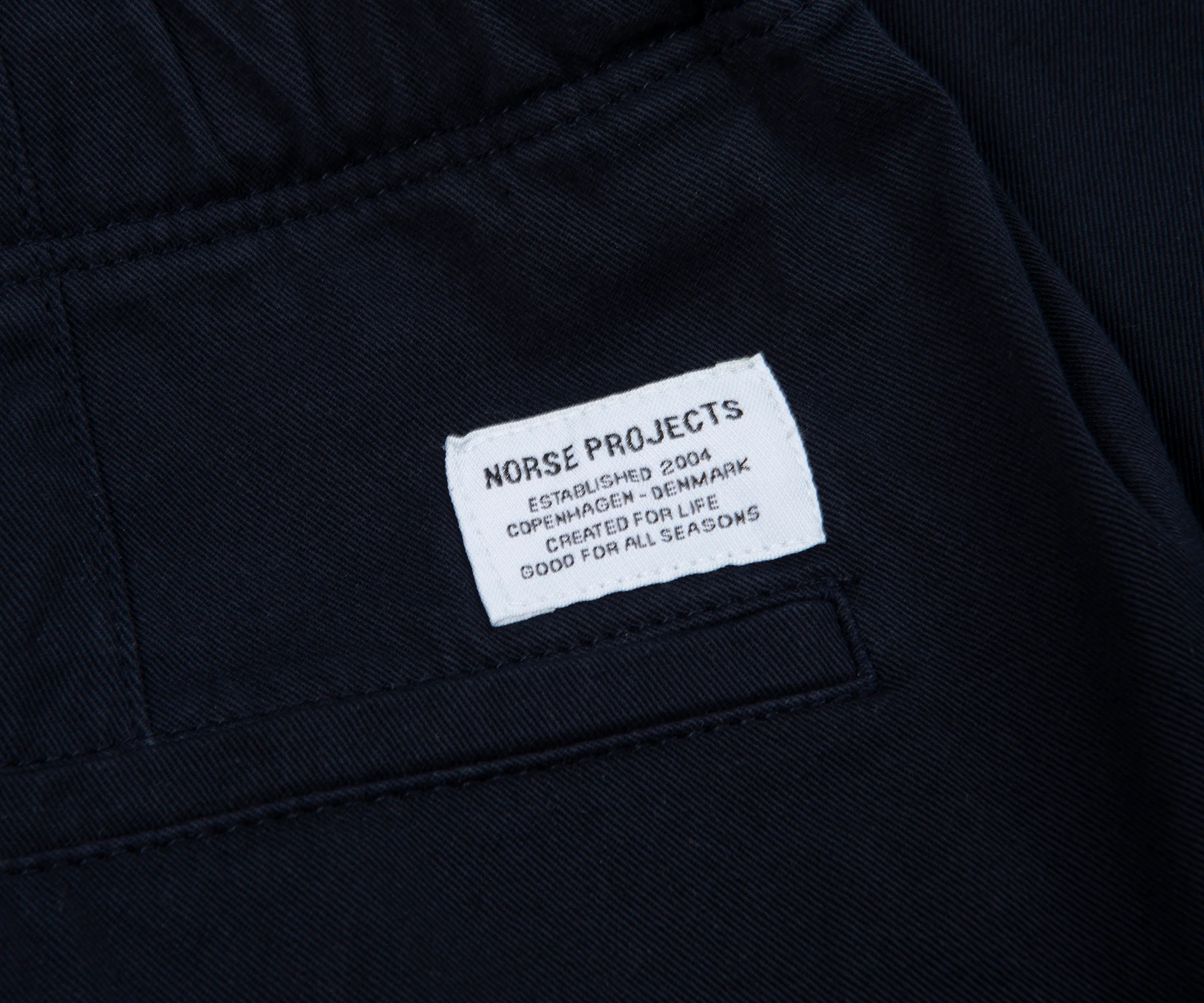 Norse Project Ezra Navy Relaxed Cotton Linen Short - Image 2