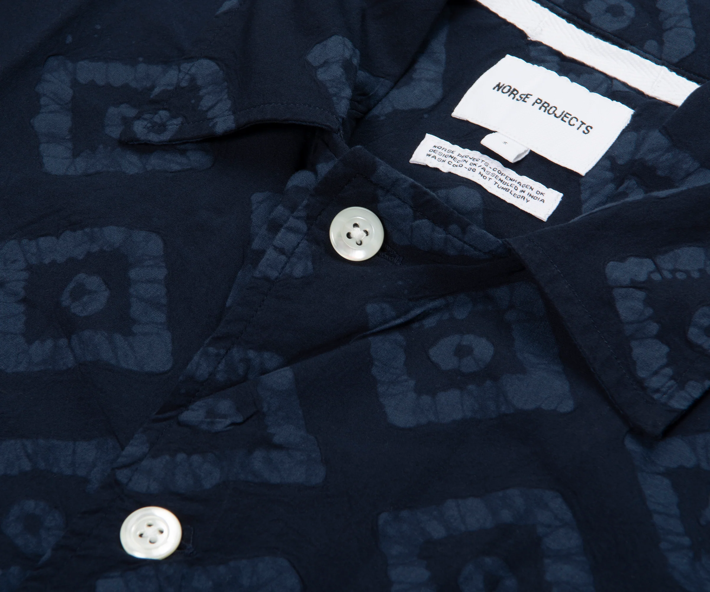 Norse Project Mads Batik Navy SS Shirt - Image 3