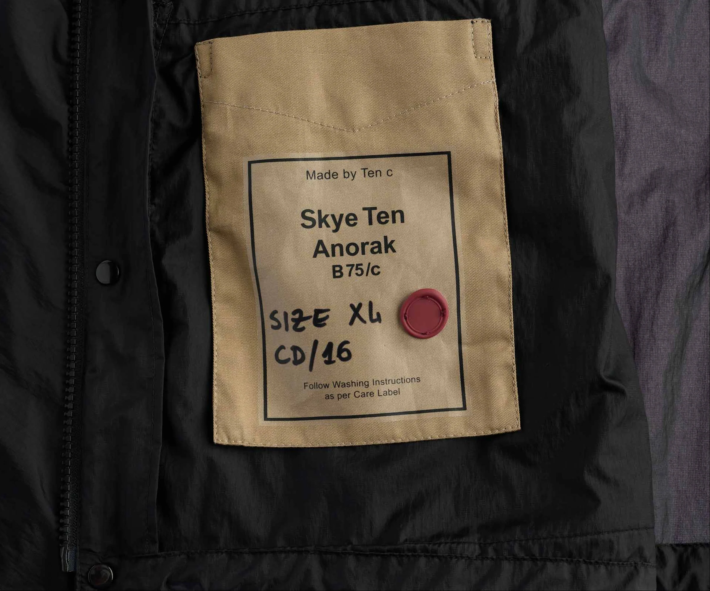 Ten C Black Skye Ten Anorak Jacket - Image 4